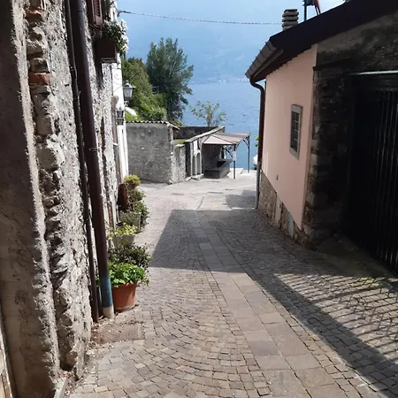A 2 Passi Dal Lejlighed